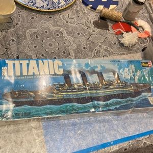Vintage rms titanic model in original box and sealed